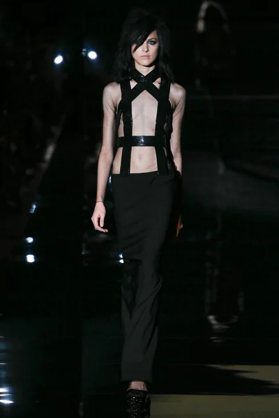 Look 24